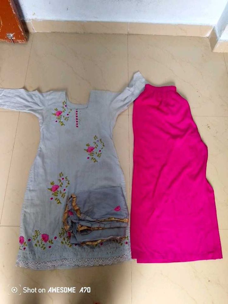 Embroidered Salwar Kameez Suit With Duppta