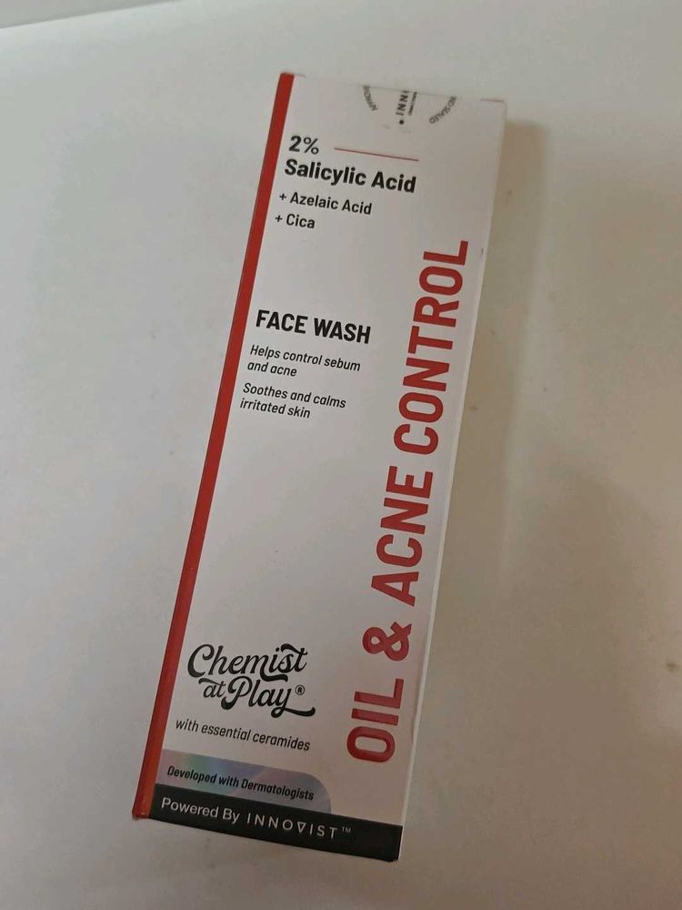 Chemist at Play Face Wash