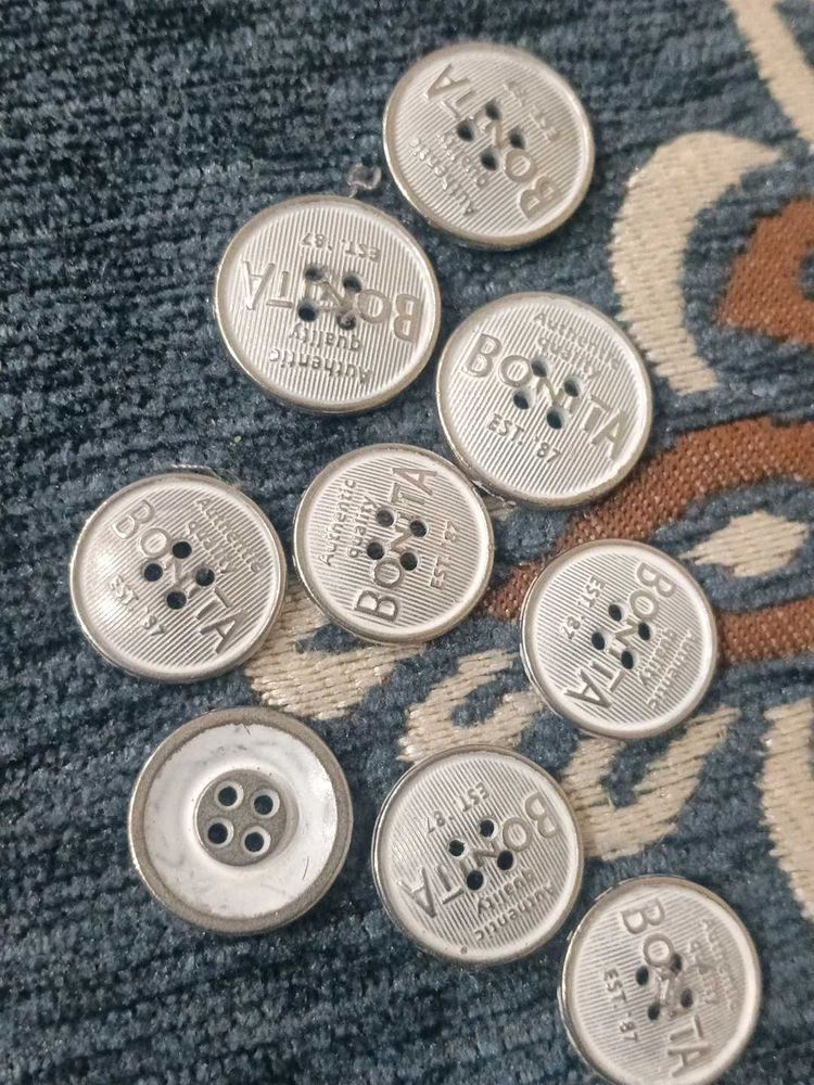 9 piece bonta est. 87  silver metal button (