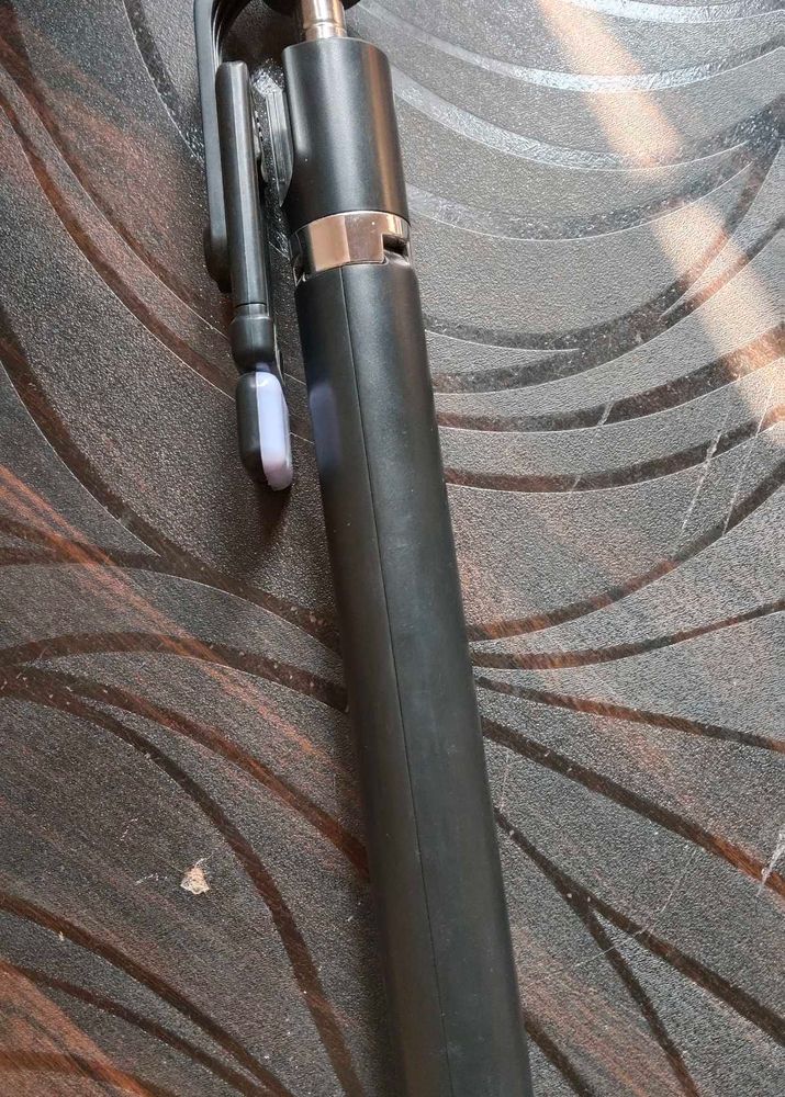 7ft Selfie Stick Tripod
