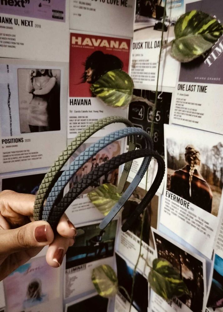 Cute And Elegant Hair Bands