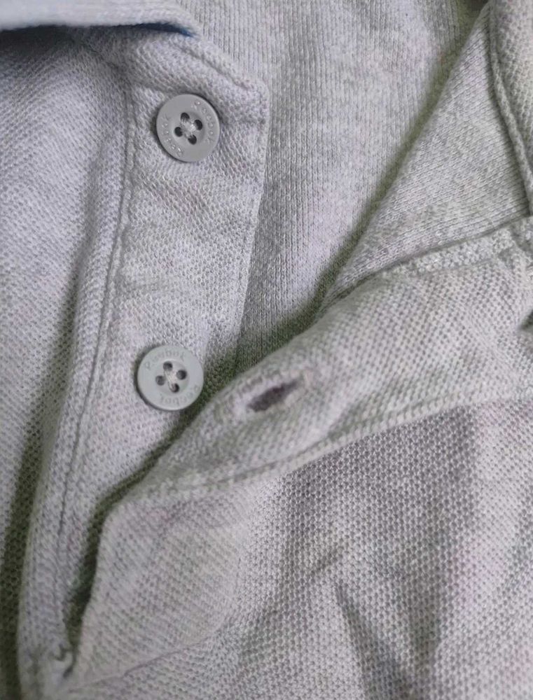 Reebok Grey Henley T-Shirt