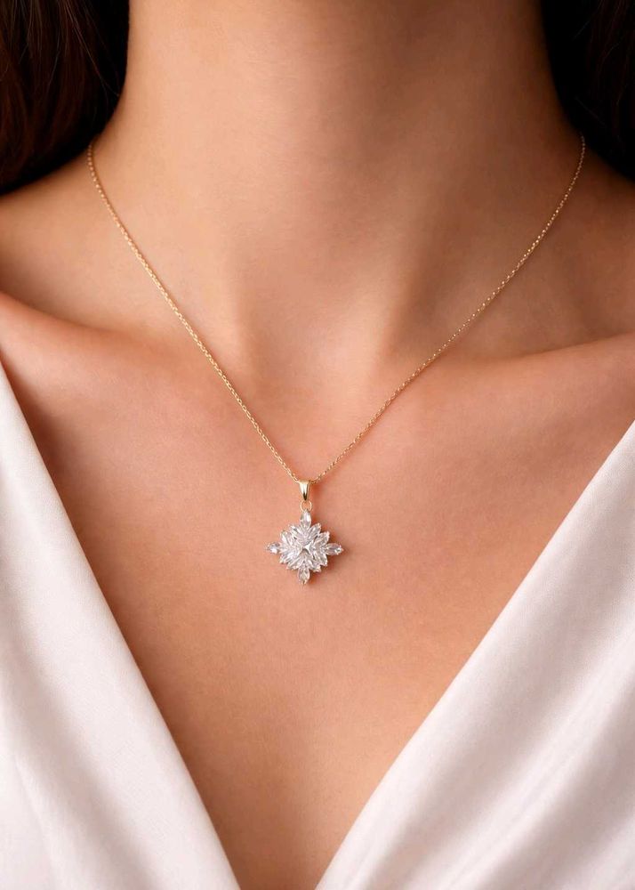 Sparkling Star Pendant Necklace