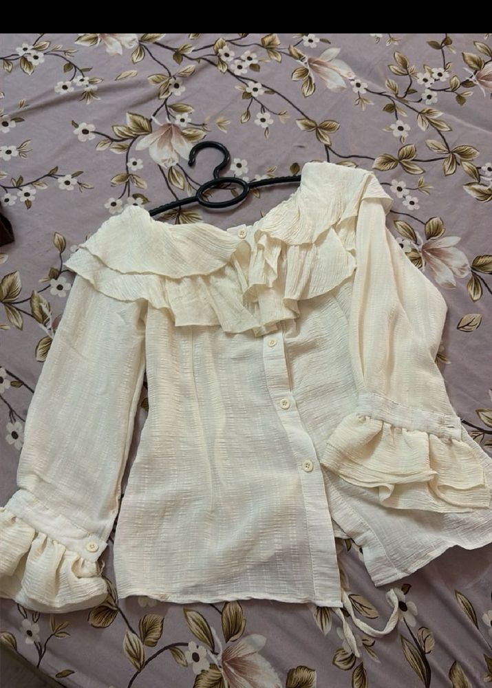 Chic Cream Ruffle Off-Shoulder Top