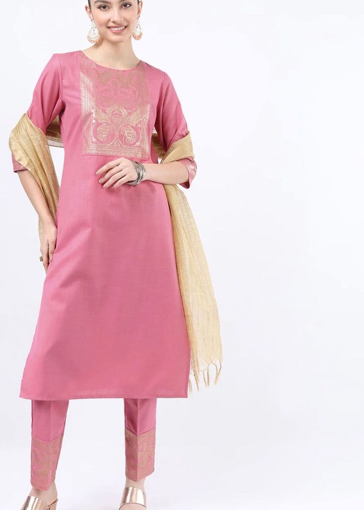 Elegant Pink Kurta Set with Gold Dupatta