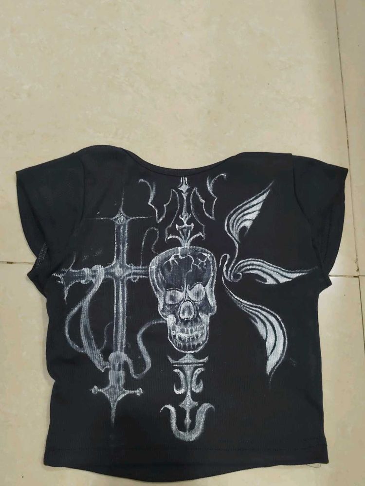 Gothic Skull Print T-Shirt