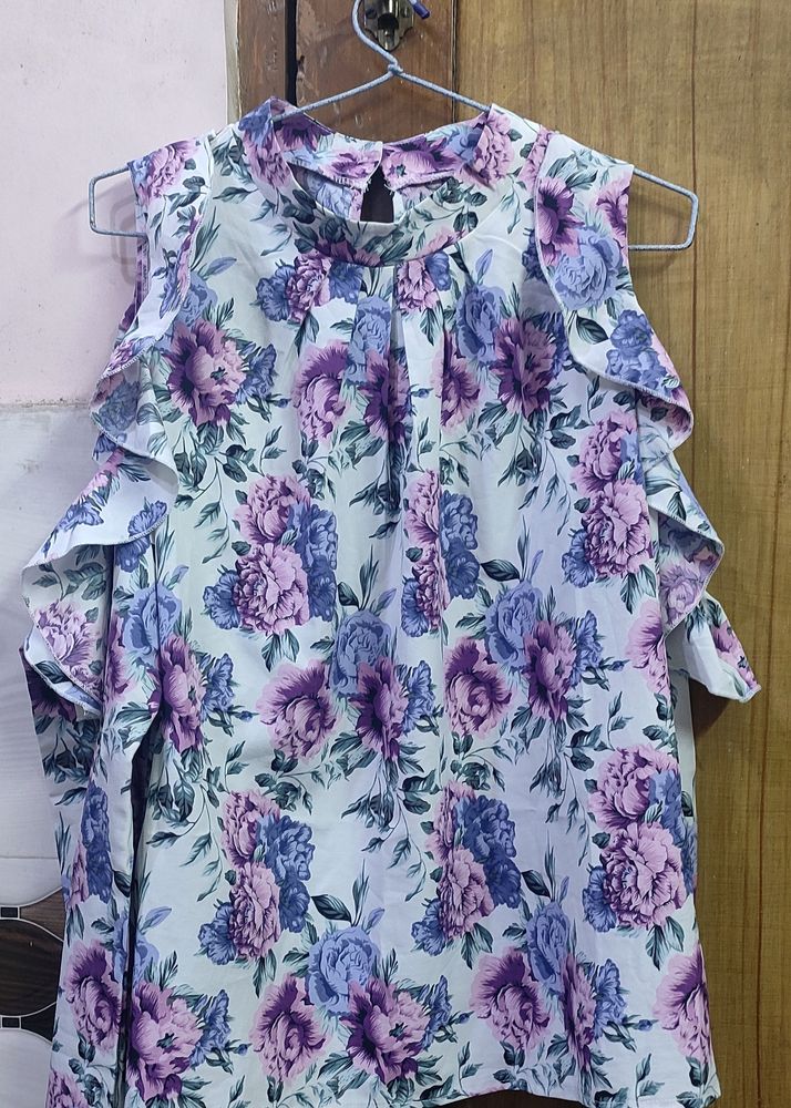 Urbanic Floral Top