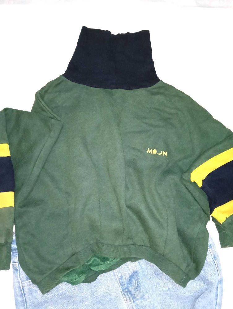 Vintage 'MOON' Turtleneck Sweatshirt