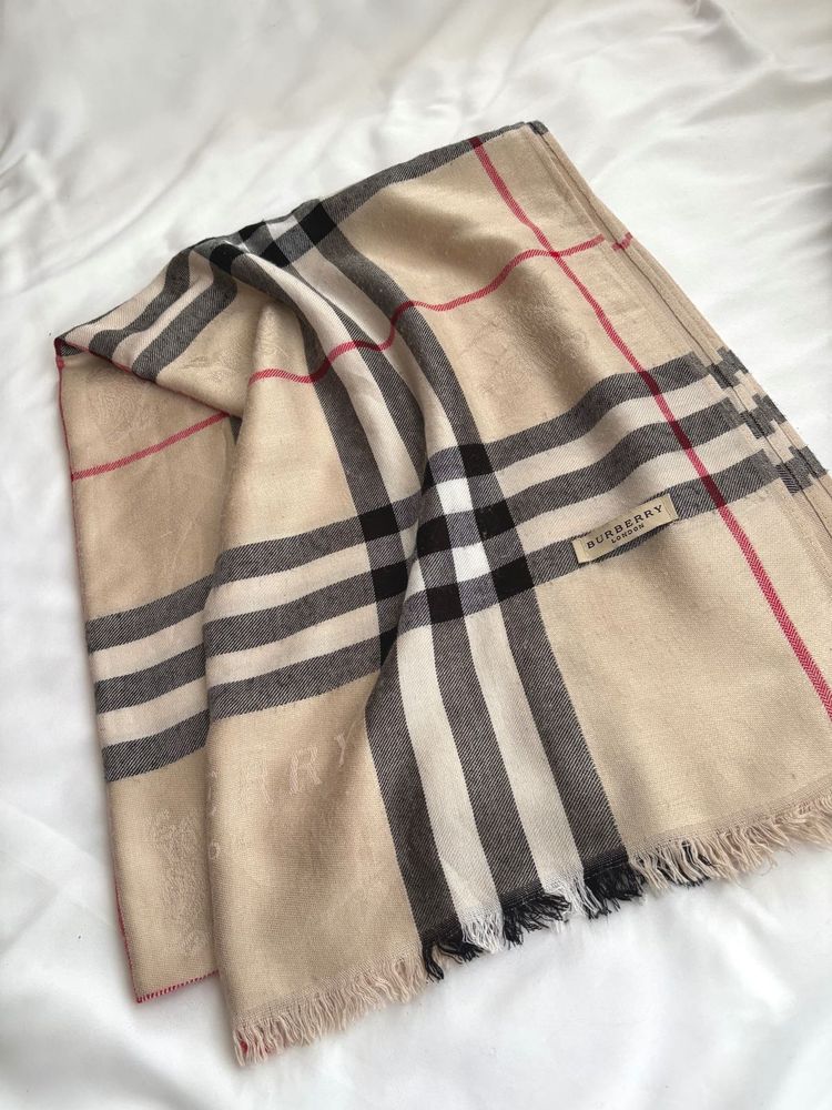 Burberry Classic Check Scarf