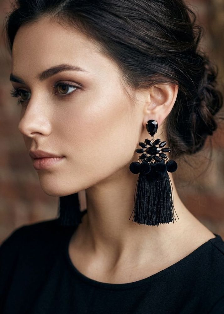New Elegant Black Tassel Earrings