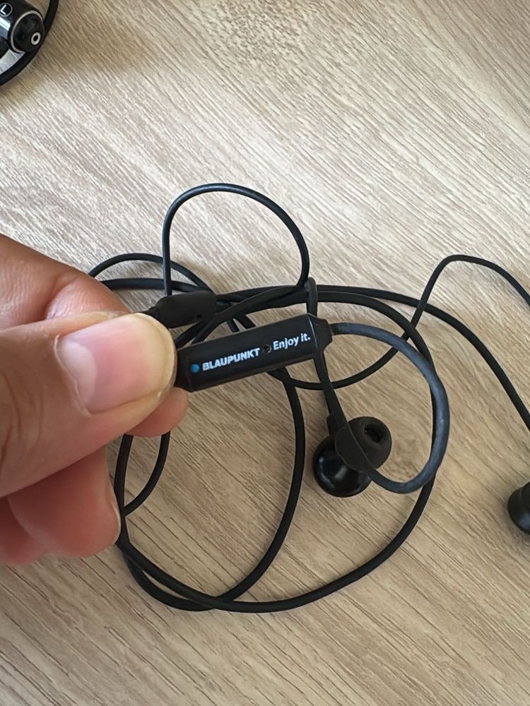 6 Combo-Blaupunkt Earphones