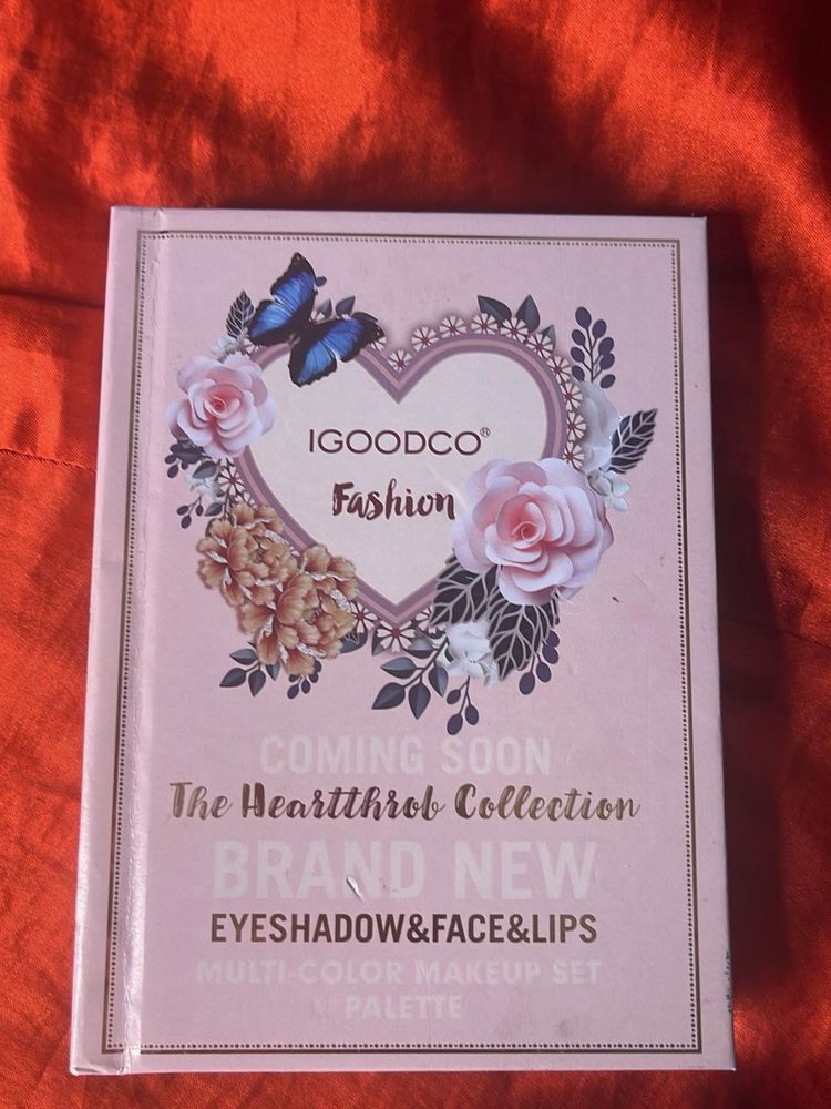 IGoodco Fashion Makeup Set(makeup book)