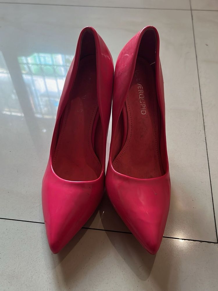 Hot Pink Heels