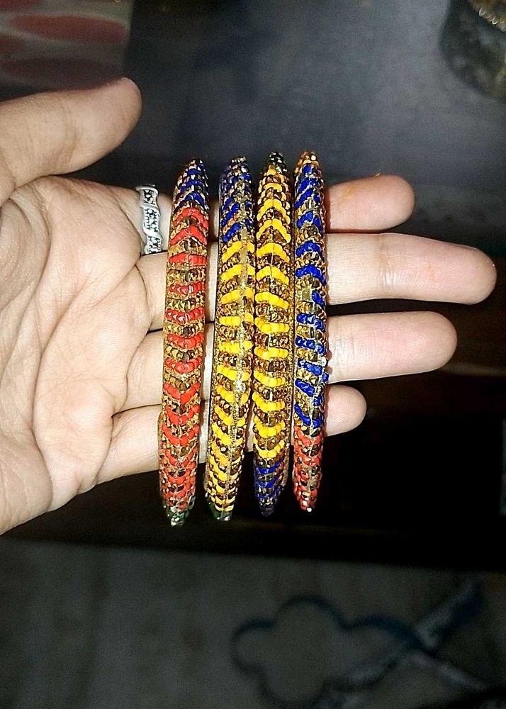 Vibrant Set of 4 Handcrafted Bangles