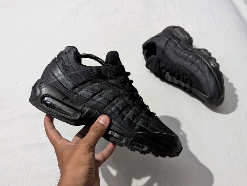 Nike Air Max 95 All Black