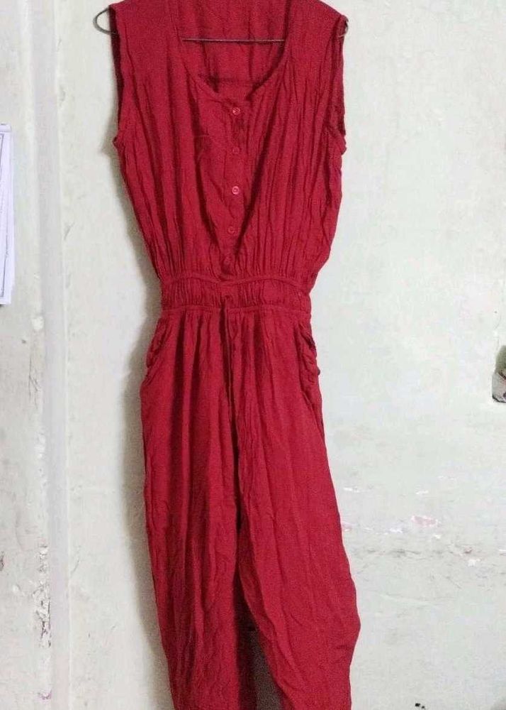 🎀Chic Red Sleeveless Jumpsuit🎀