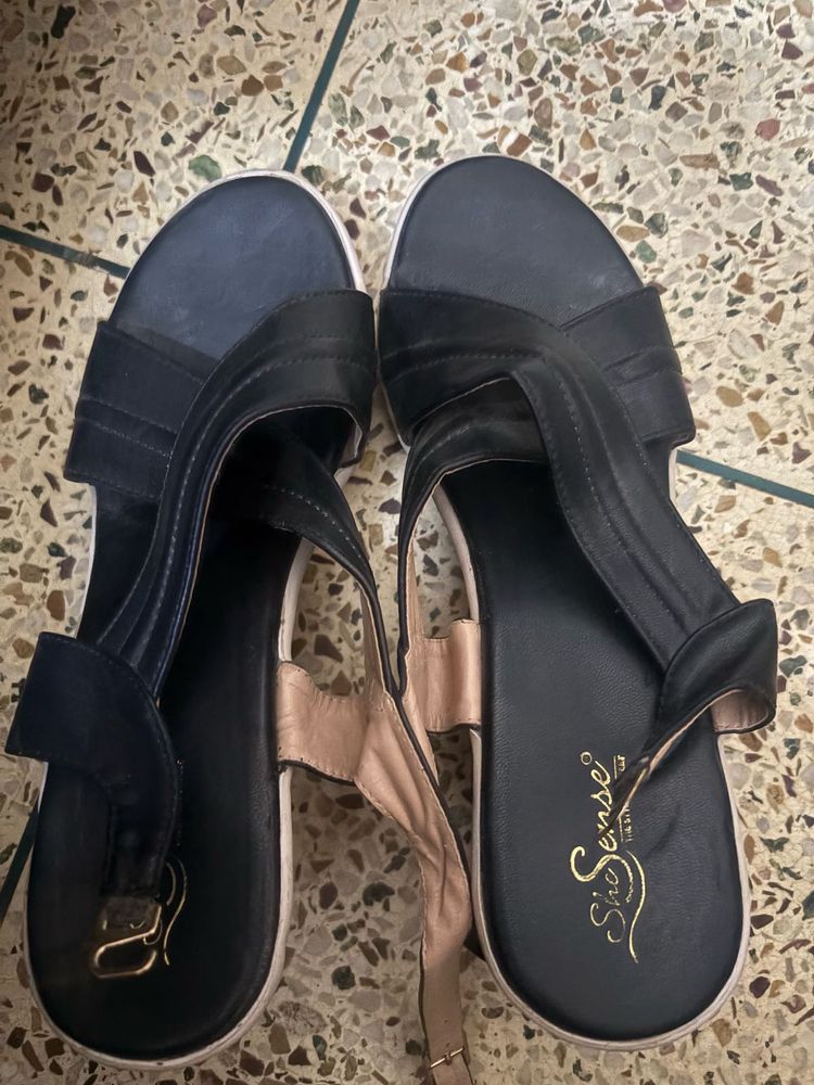 Stylish Black Wedge Sandals