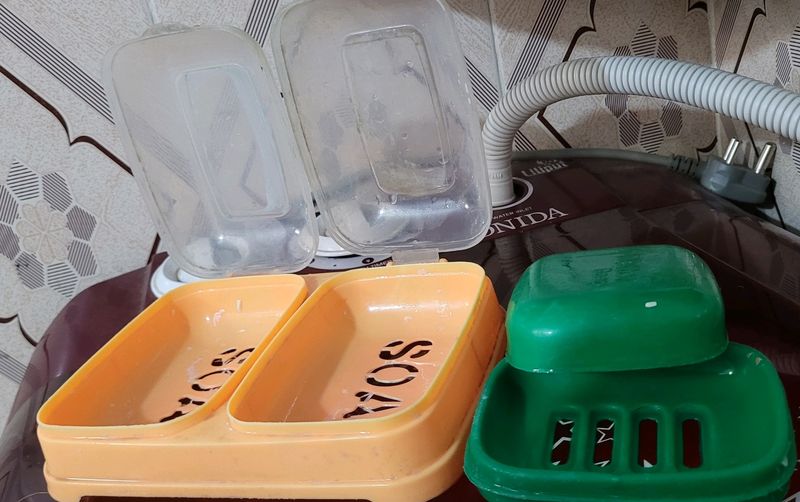 2 Plastic Travel Soap Box