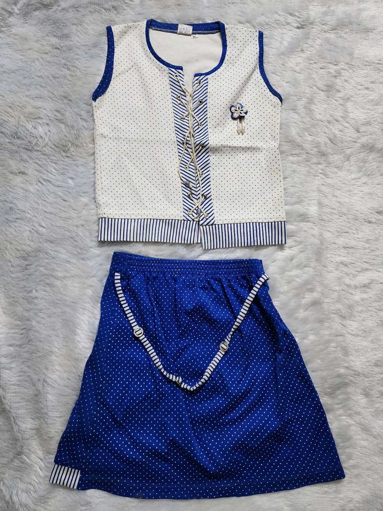 Cute Blue Polka Dot Skirt Set