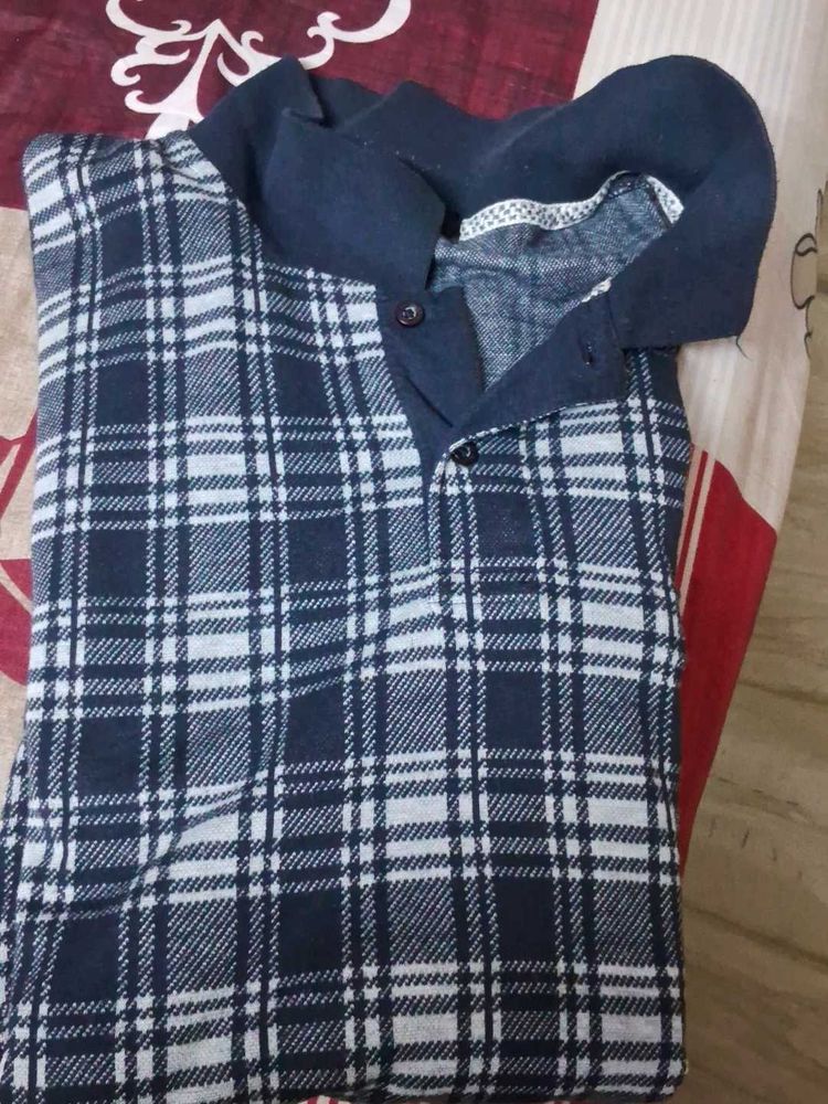 Men's Blue Plaid Collared Shirt