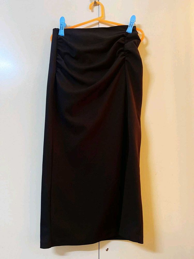 Zara Chic Ruched Black Midi Skirt