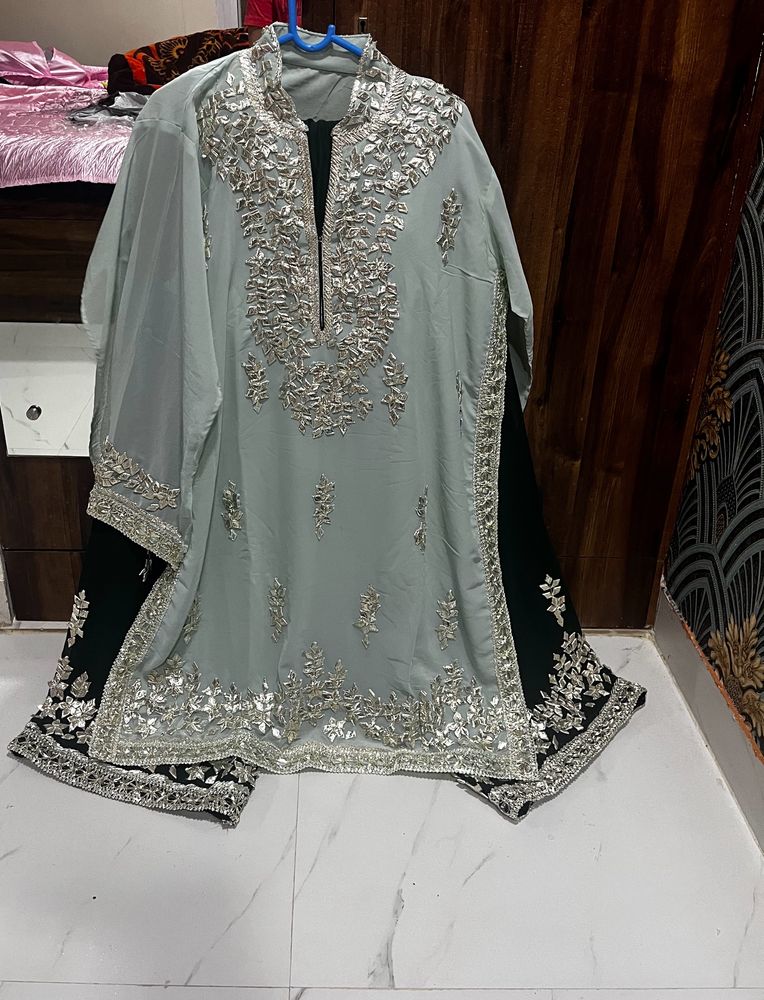 Designer Pakistani Suits