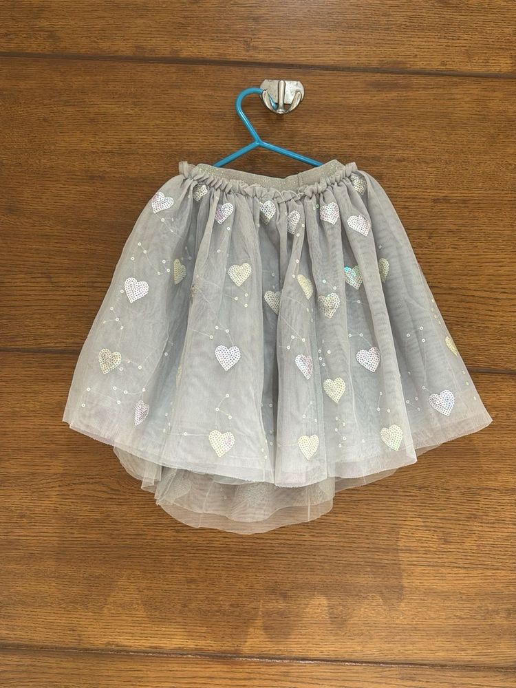 H&amp;M Cute Heart Skirt