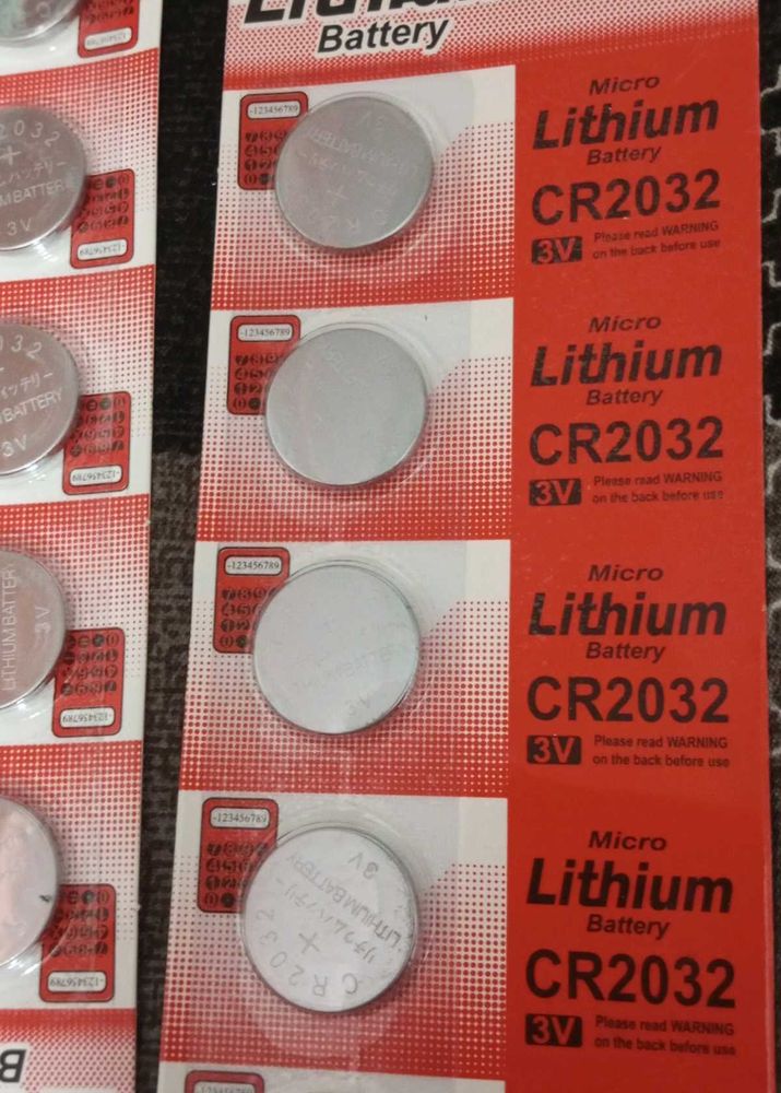 cr2032 3v battery free shipping
