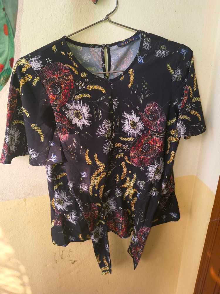 Floral Print Tie-Waist Top