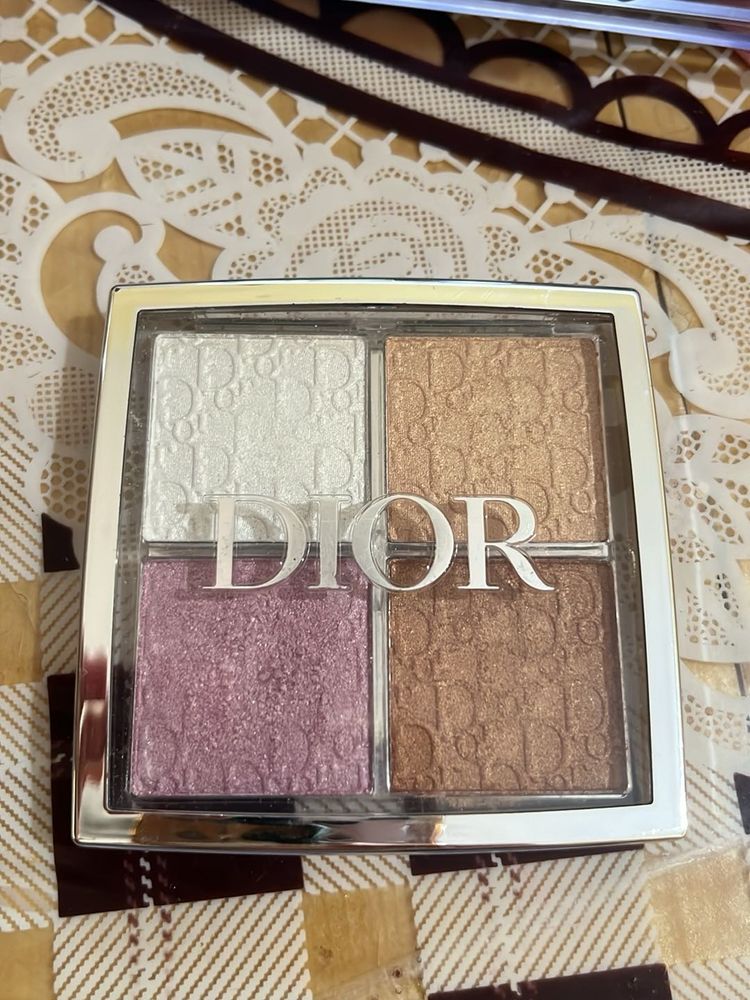 Dior backstage highlighter