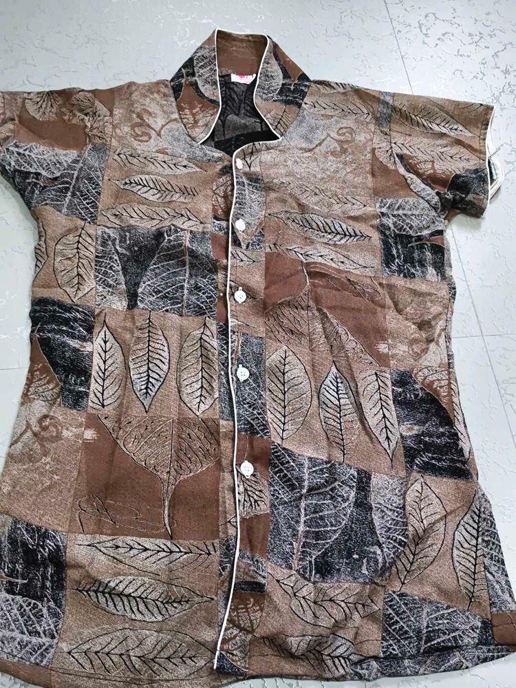Comfy Leaf Print Sleep Shirt