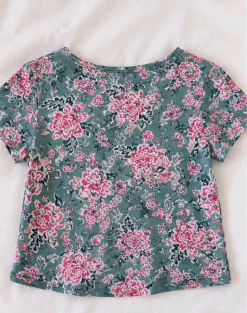 Floral Print Short Sleeve Top