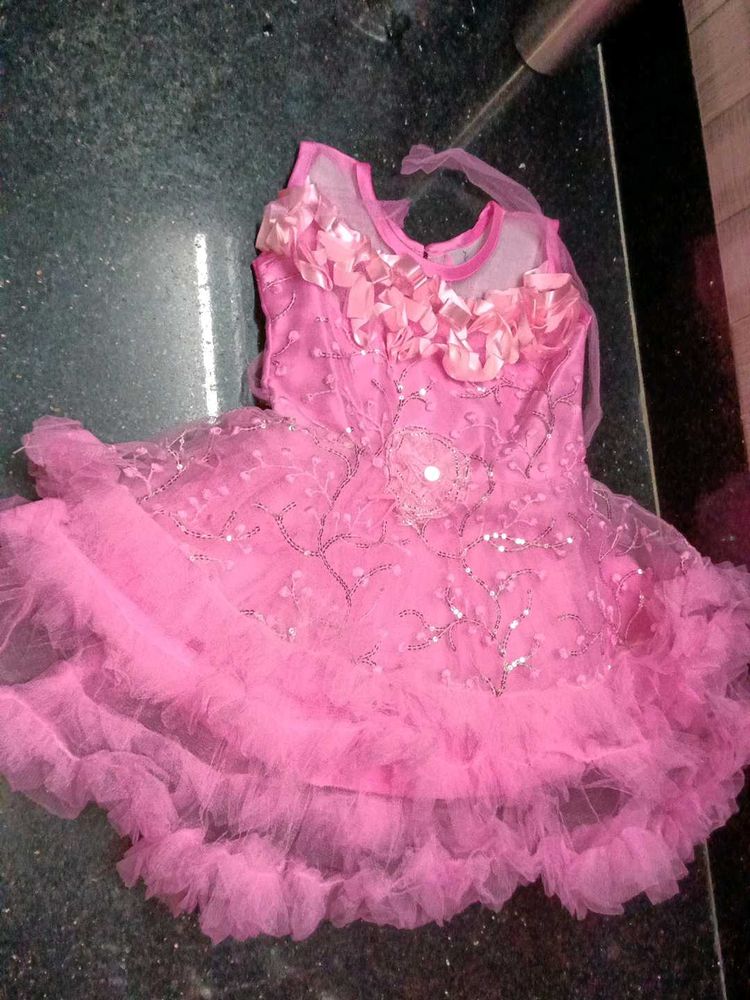 ✨ Sparkling Pink Party Dress 🩷