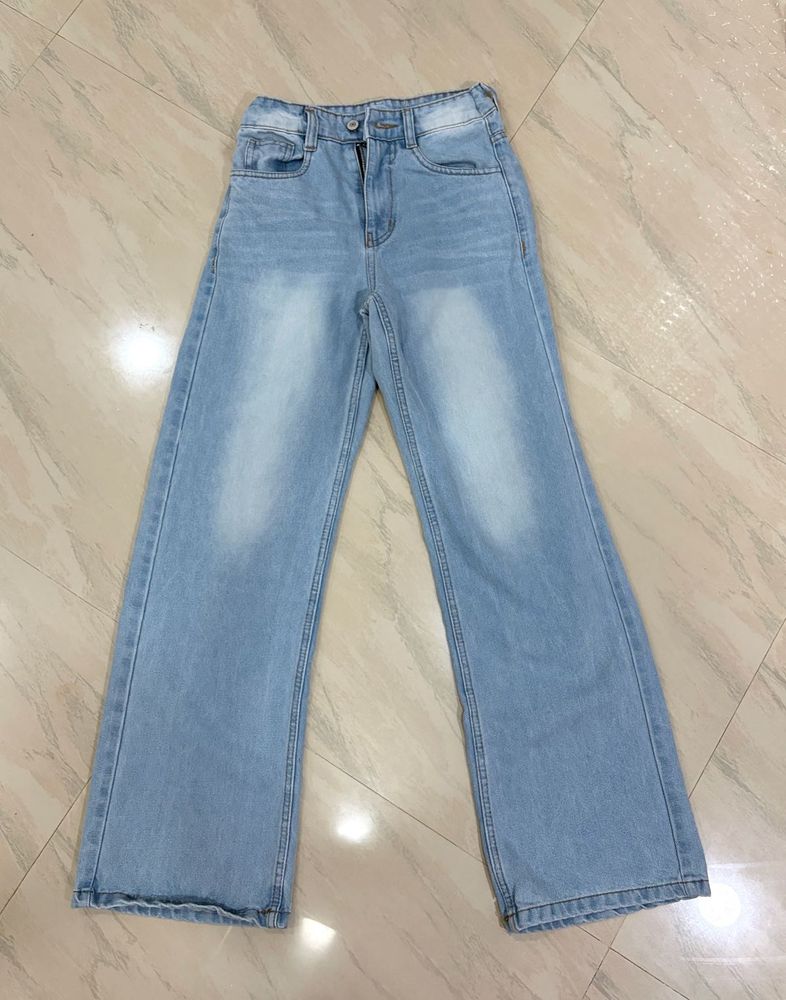 Light Wash Wide Leg Jeans