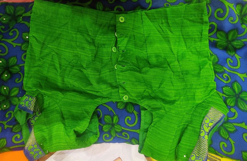 Blouse With Saree