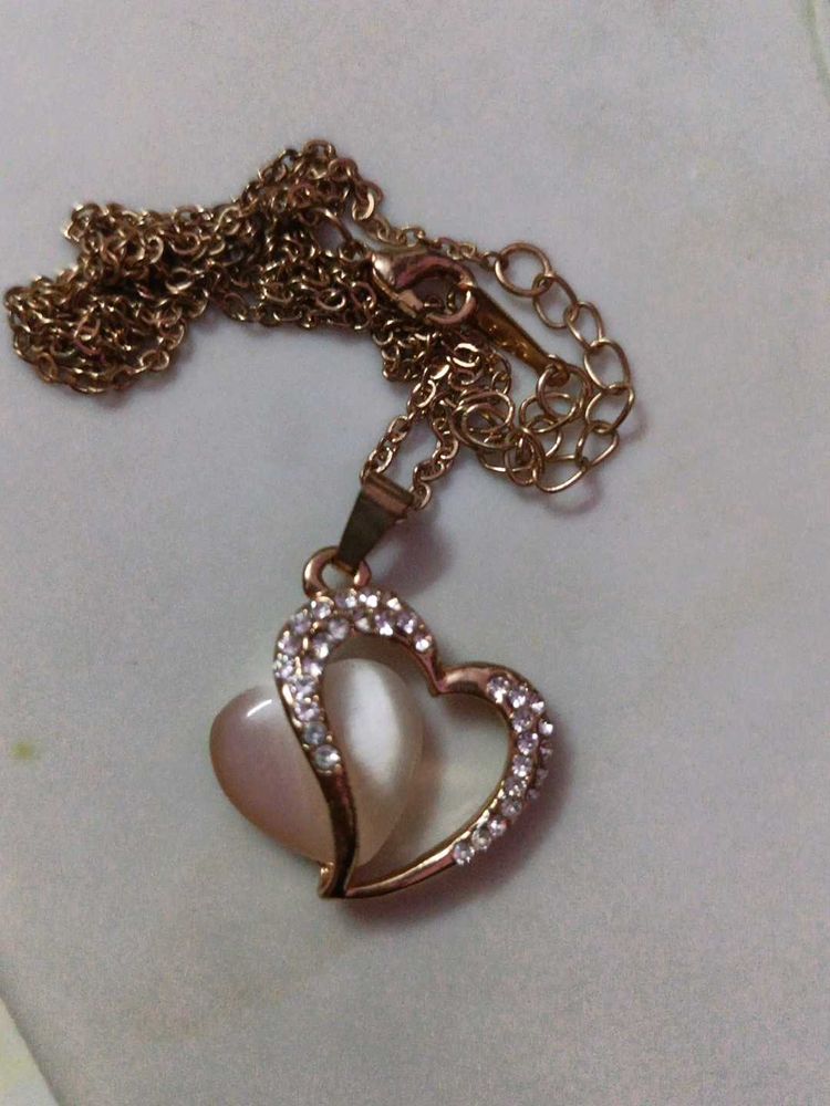 Elegant Heart Pendant Necklace