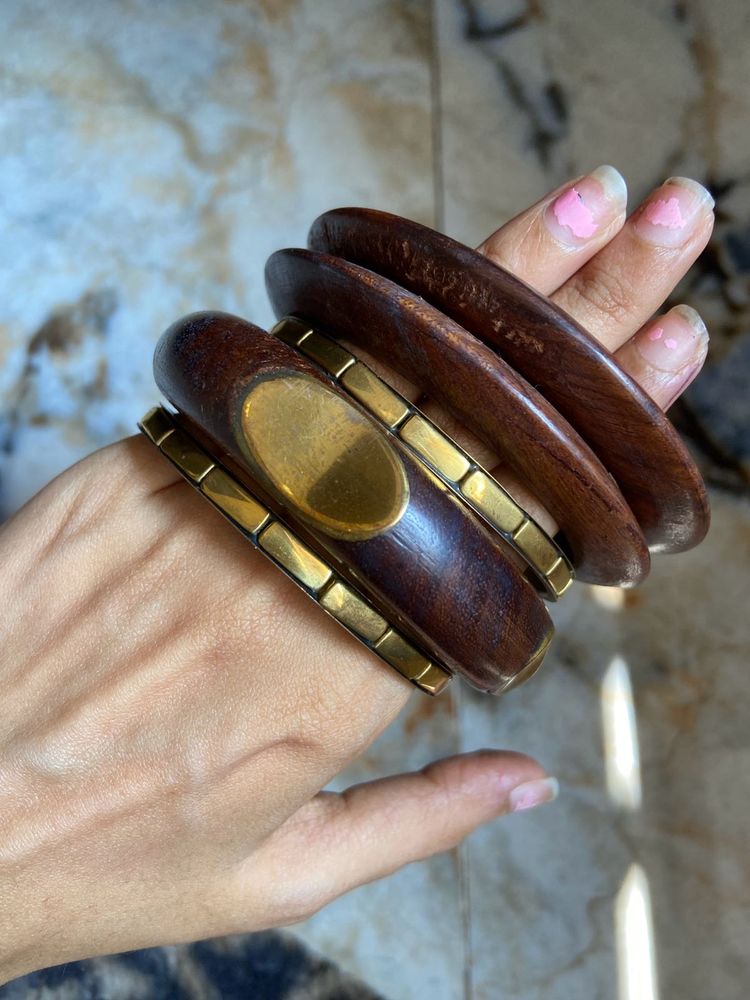 Wooden &amp; Gold Tone Bangle Set