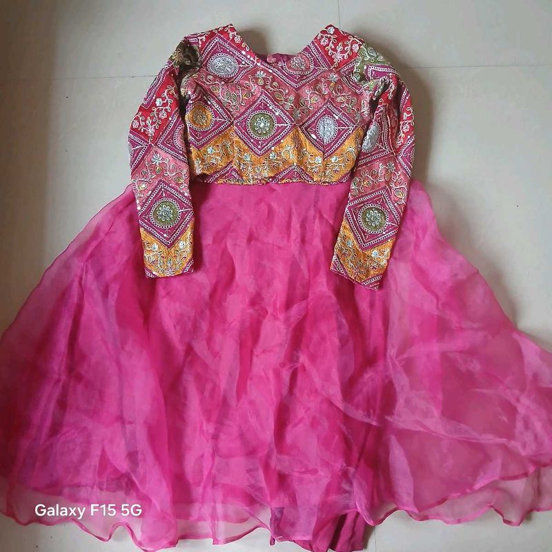 Beautiful Embroidered Lehenga Choli Set