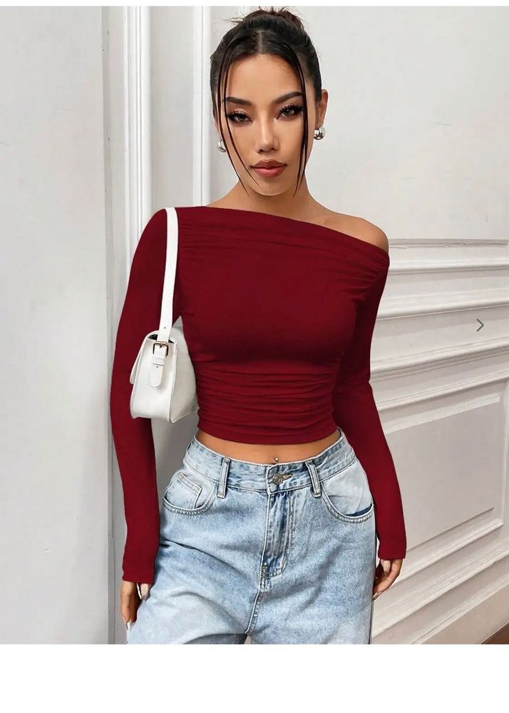 Chic Off-Shoulder Ruched Crop Top