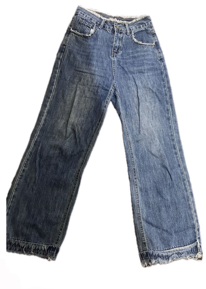 A comfy jeans ,perfect for fall outfits......🍂🍂�