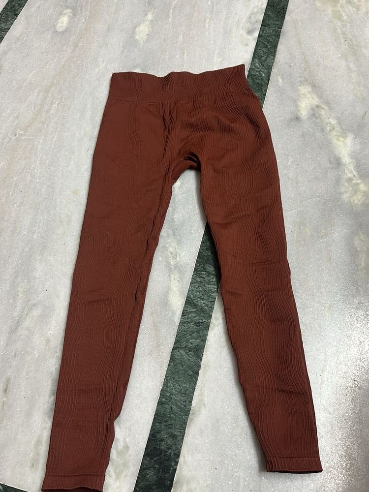 H&amp;M High Waist Ribbed Gym Leggings