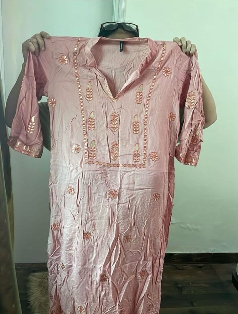 Elegant Pink Kurta Set  with Embellishments