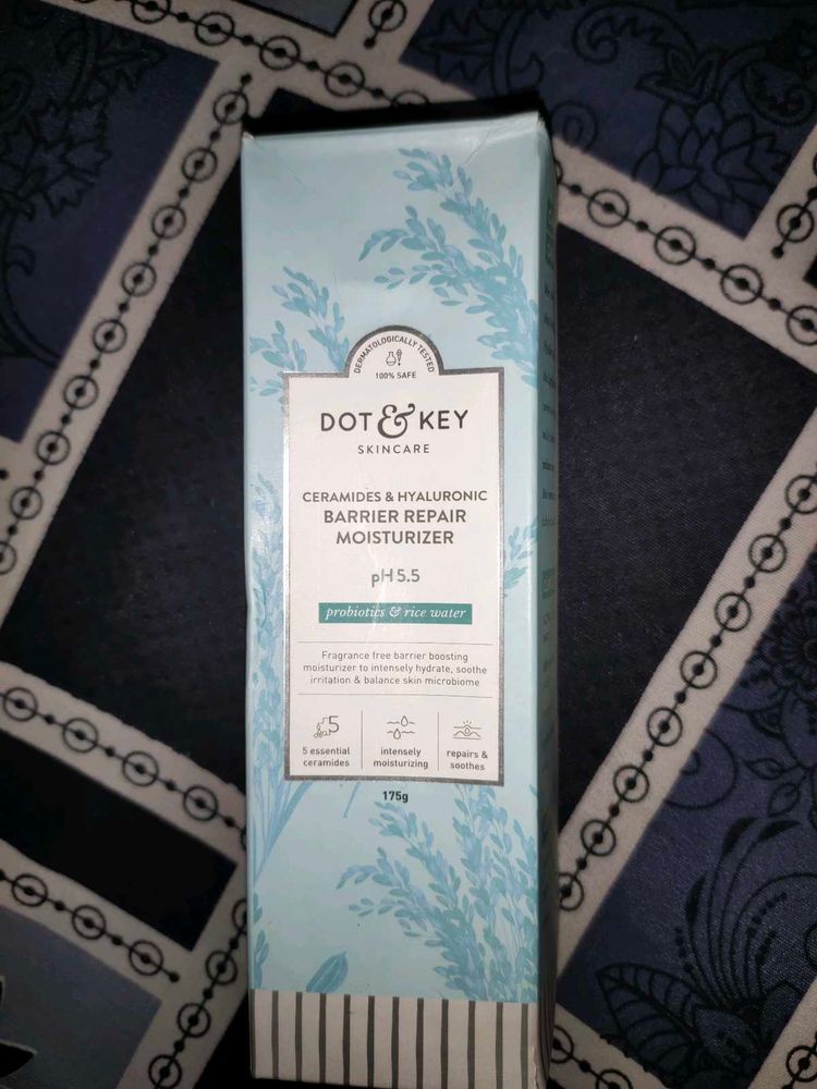 Dot &amp; Key Ceramide &amp; Hyaluronic Moisturizer