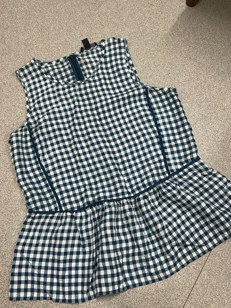 Chic Gingham Peplum Top