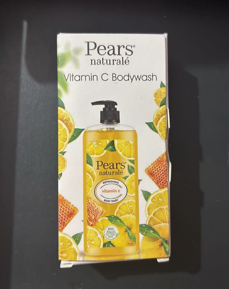 Pears Naturale Vitamin C Bodywash (sample)