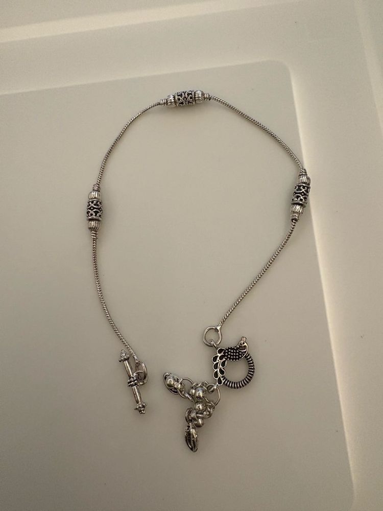 Elegant Silver-Toned Necklace