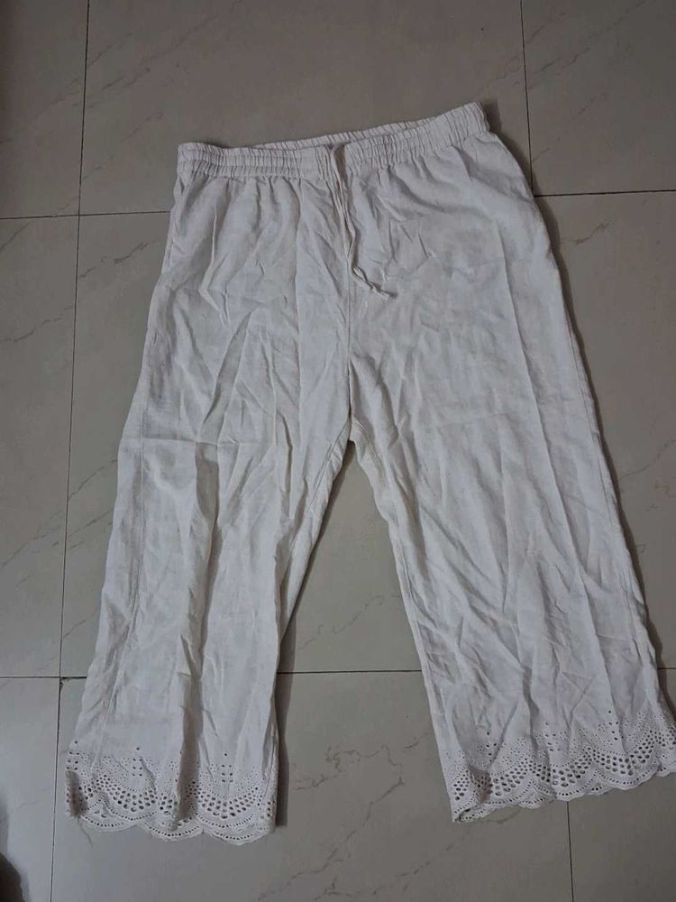 White capri Pants