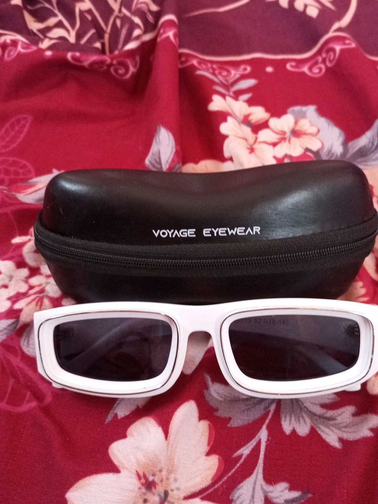 Voyage UV Protected Rectangle Sunglasses Unisex