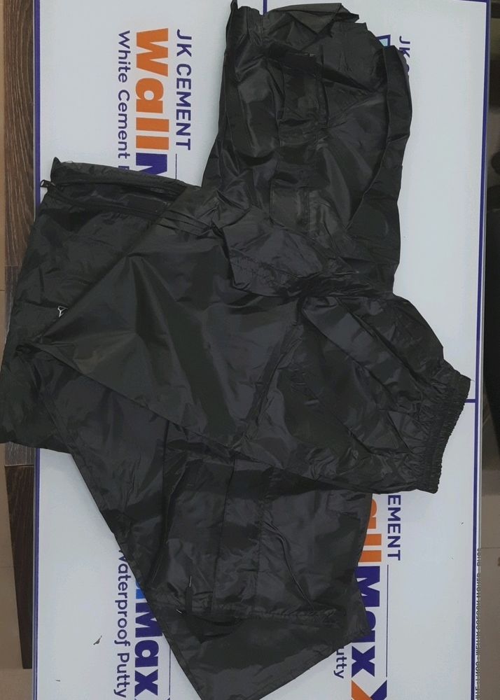💥Black Rain Coat With Lower  CapWithin