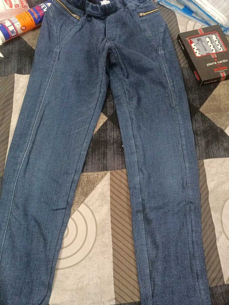 Blue Denim Jeans with Zipper Detail